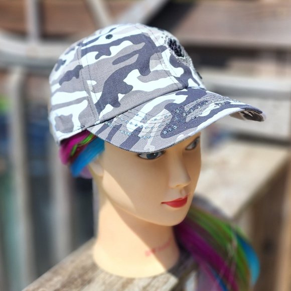 Ladies Gray Camo Paw Print BLING Hat NEW - Picture 3 of 4